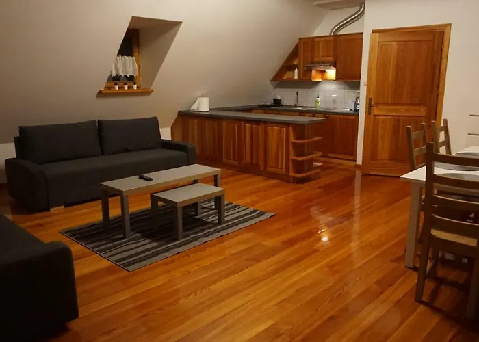 Pod Kasztanami Międzylesie