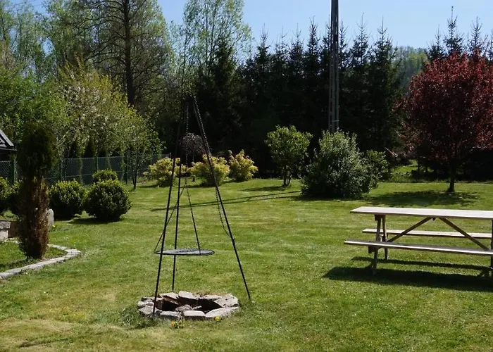 팜스테이 Pod Kasztanami 미에드지레시